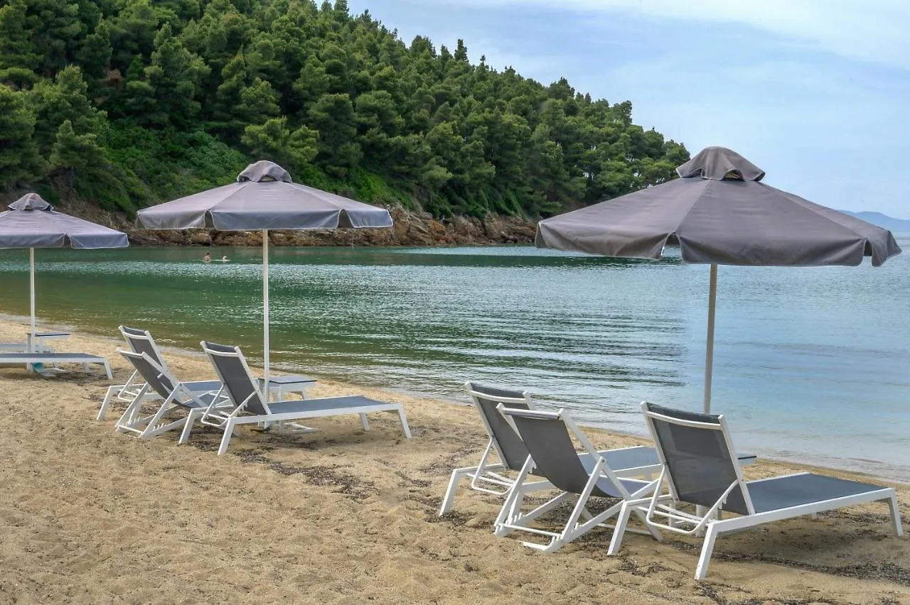 Komitsa Luxury Apartments Nea Roda 2*,