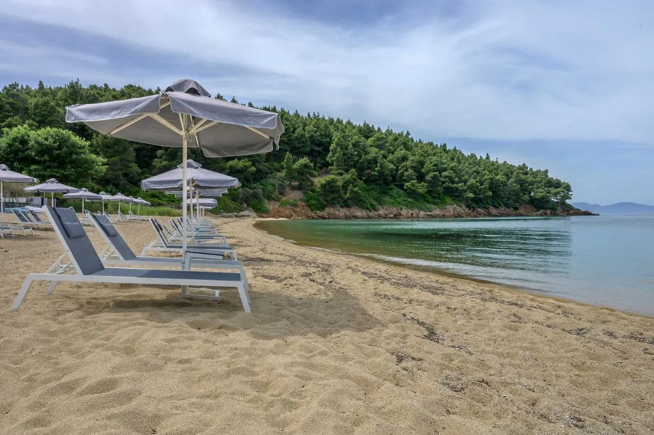 Komitsa Luxury Apartments Nea Roda