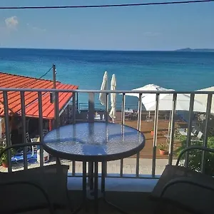 Apartment Diolkos Apartement, Nea Roda