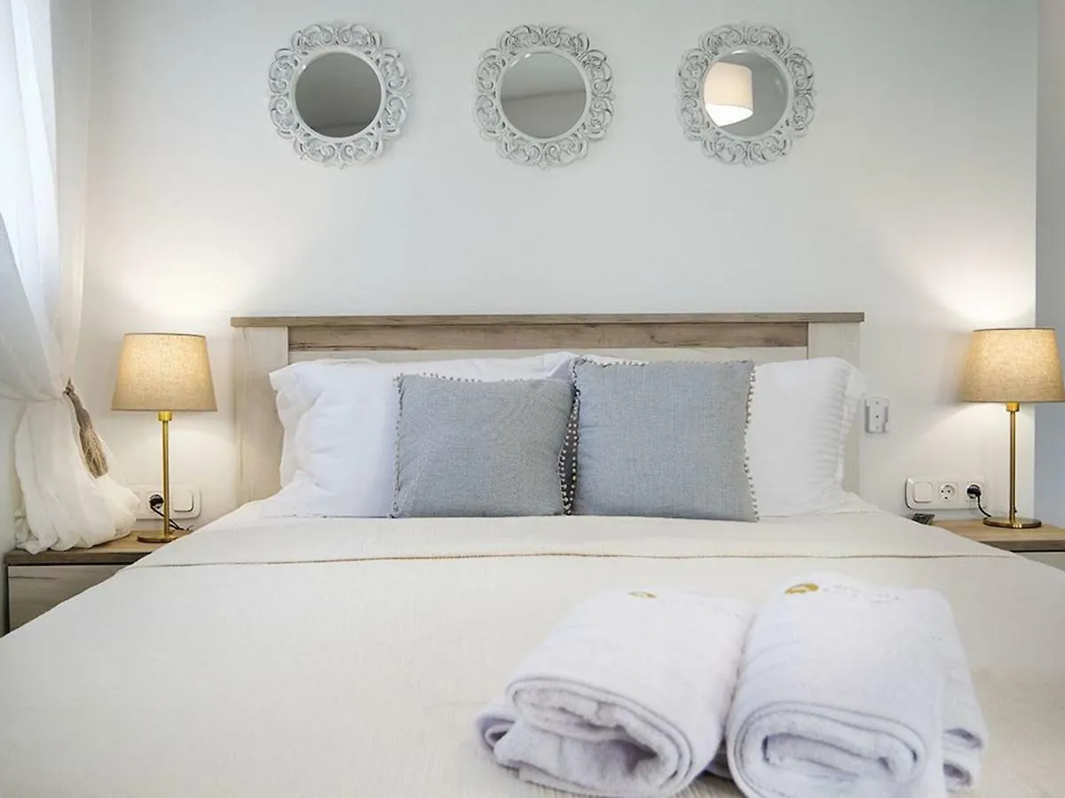 Komitsa Luxury Apartments Νέα Ρόδα Ελλάδα